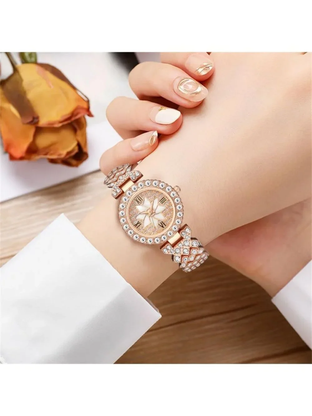 Women's Rose Gold Analog Set Quartz Steel Band Diamonds Bracelets Luxury Watch